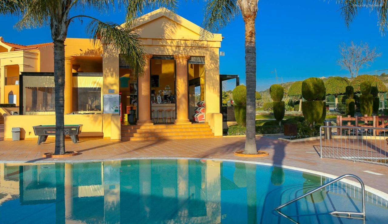 Luzbay Pool Apartments المظهر الخارجي الصورة